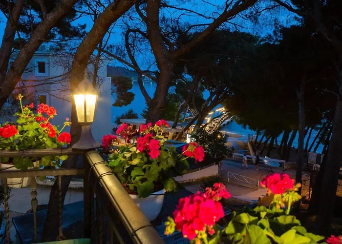 Next To The * Makarska