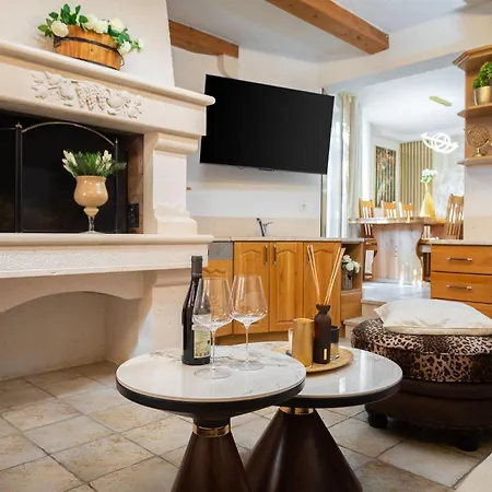 Apartmán Next To The *